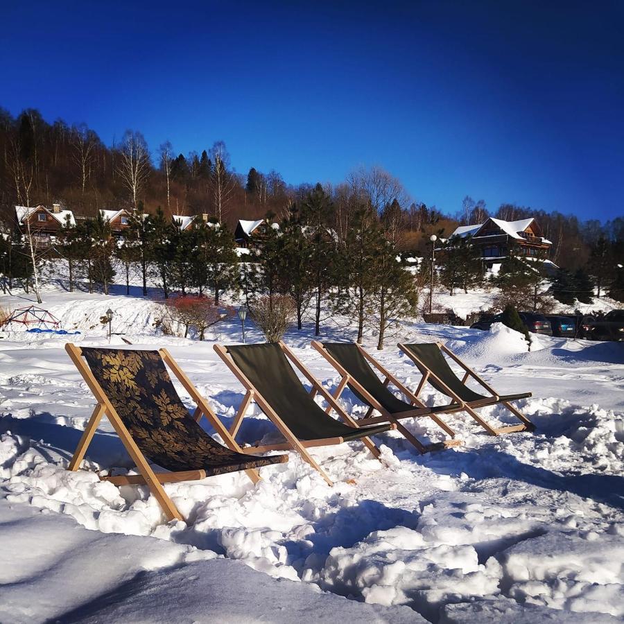 Wilcza Jama - Domki Z Bali Lutowiska Esterno foto