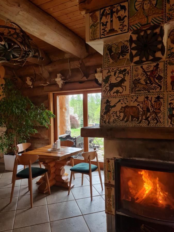 Wilcza Jama - Domki Z Bali Lutowiska Esterno foto
