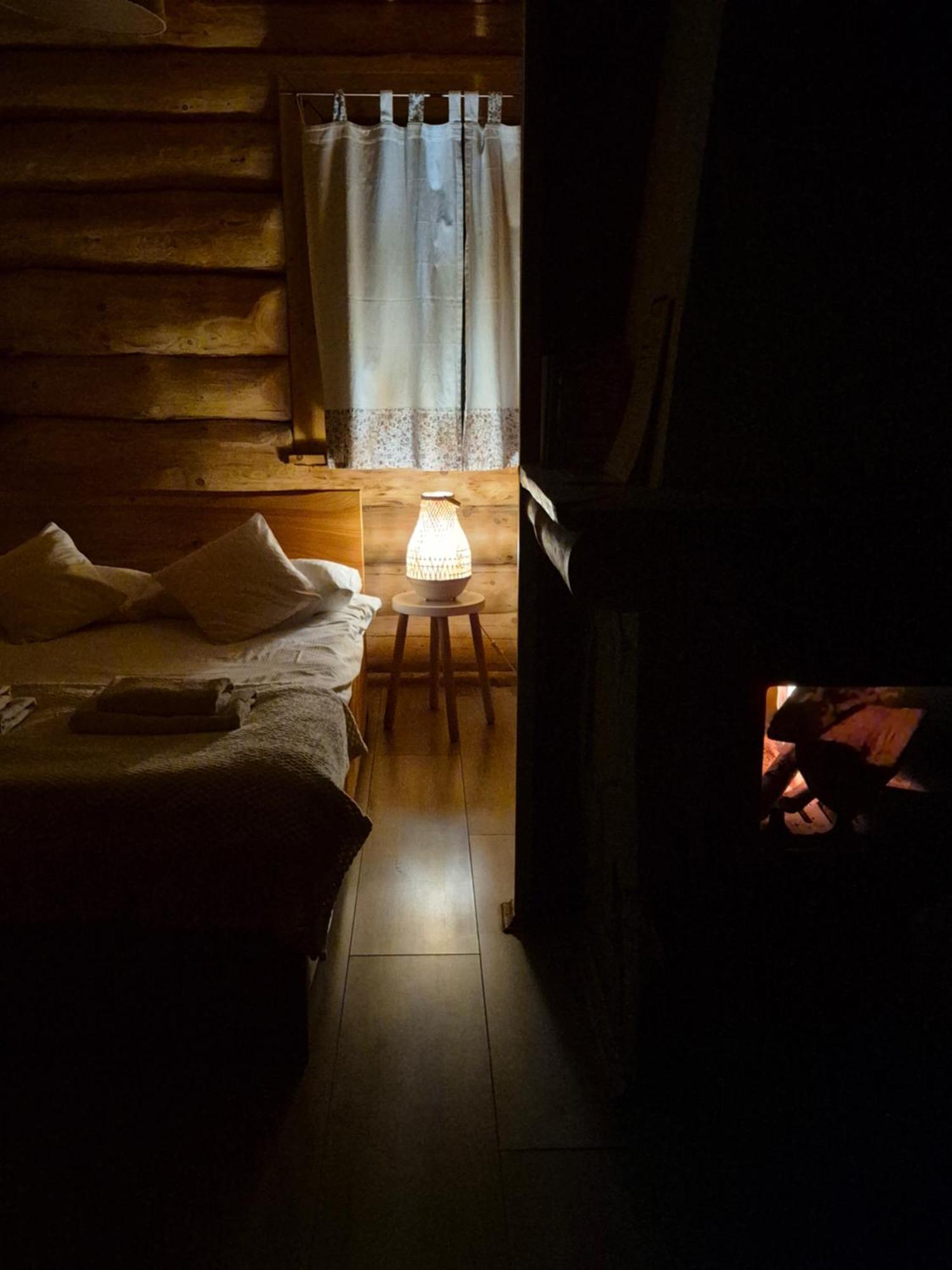 Wilcza Jama - Domki Z Bali Lutowiska Esterno foto